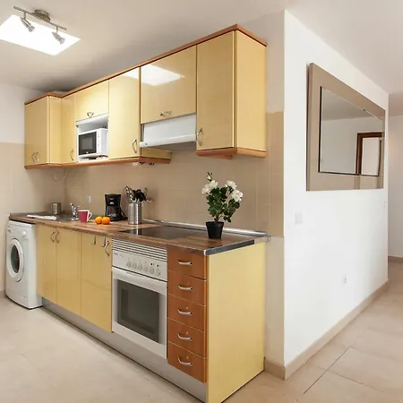Neska Apartment *